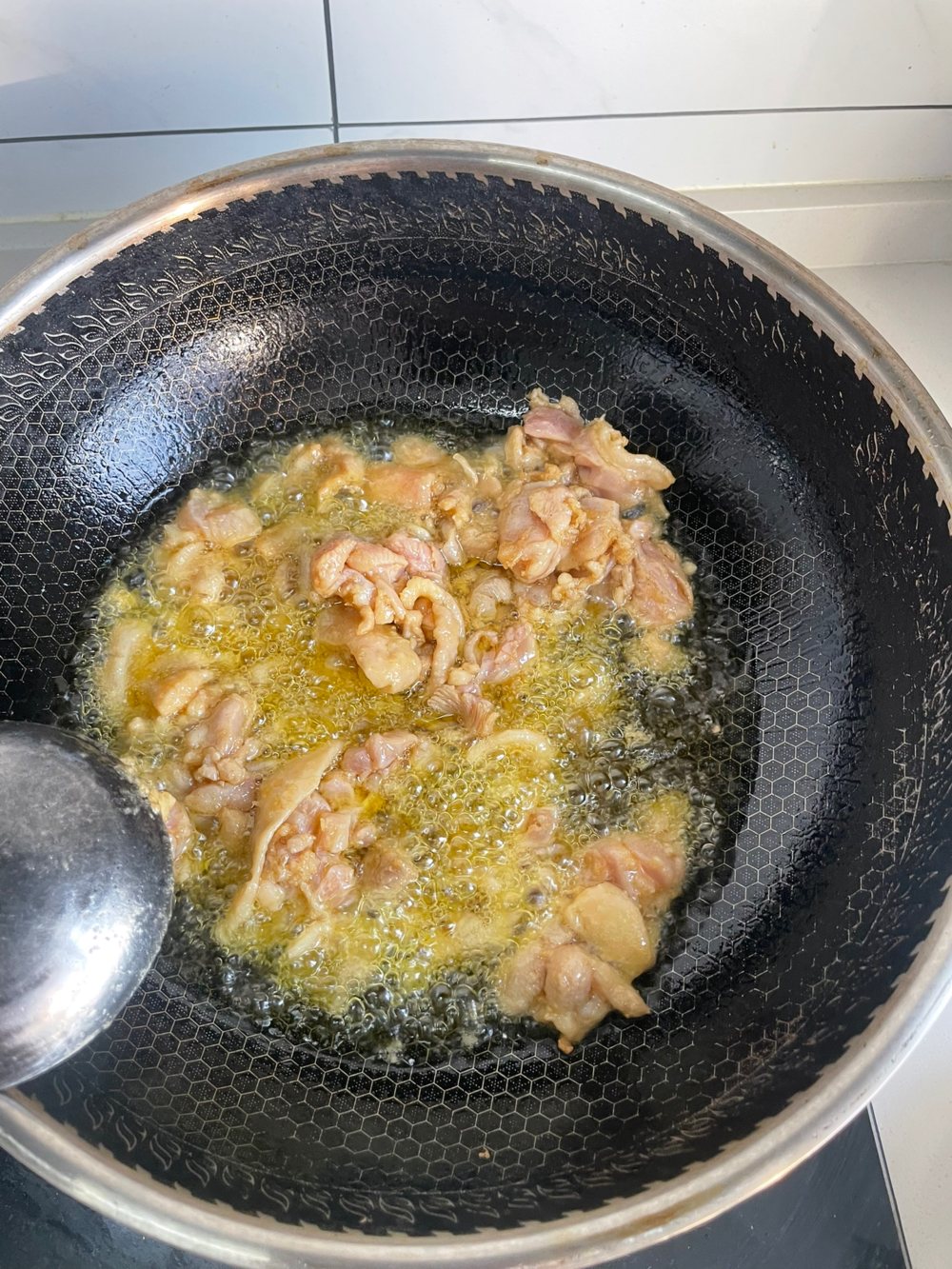 鸡里蹦