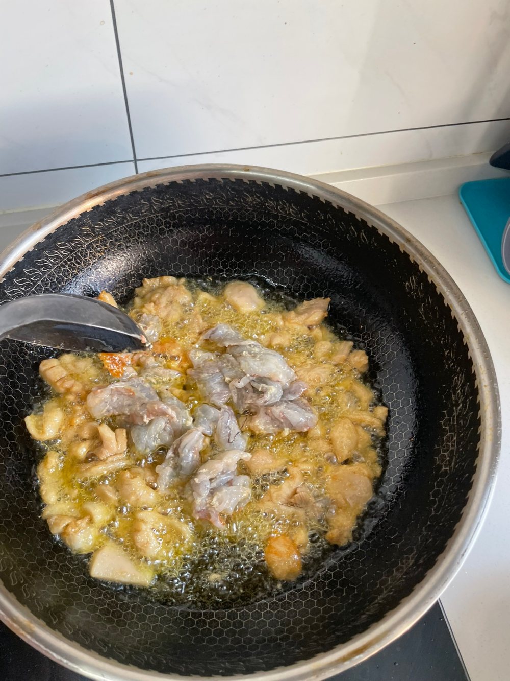 鸡里蹦