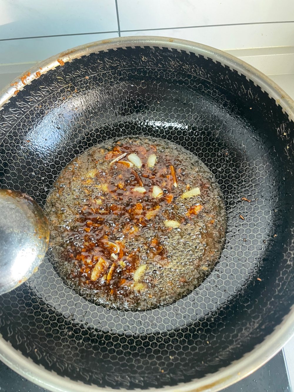 鸡里蹦