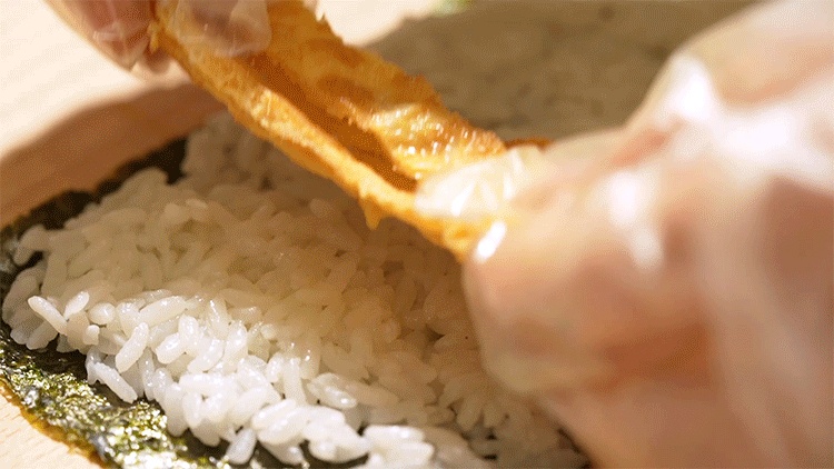 迷你紫菜包饭