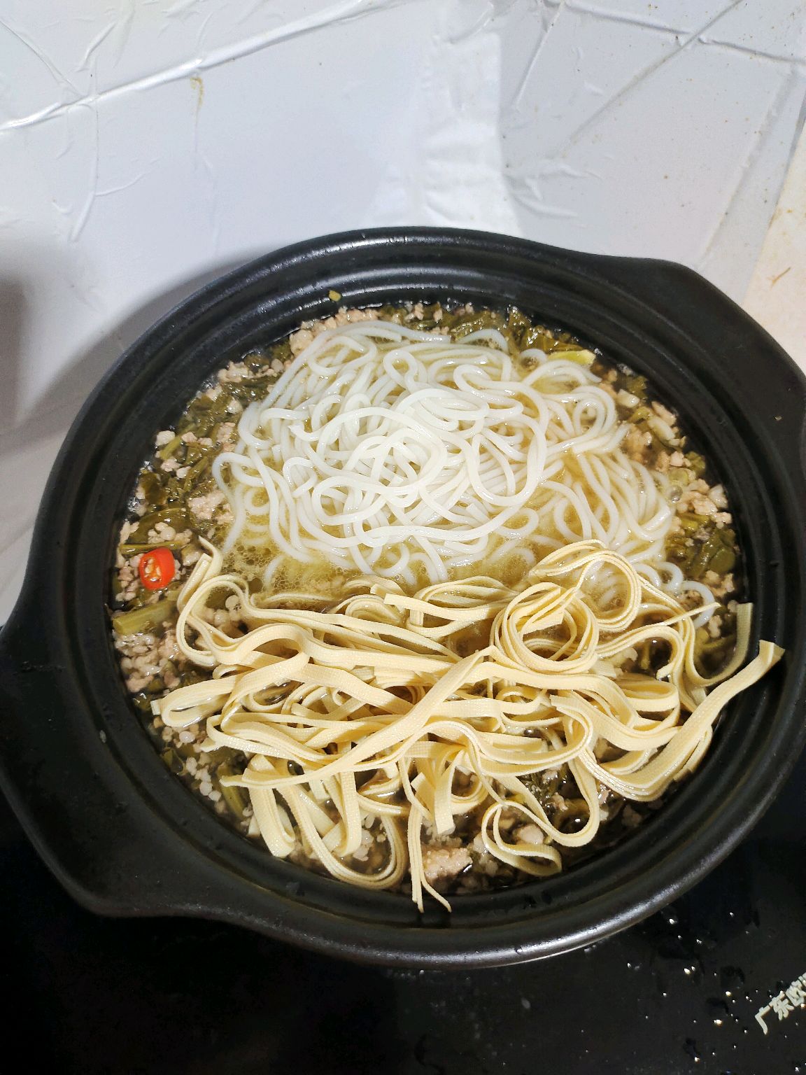 酸菜肉沫米粉