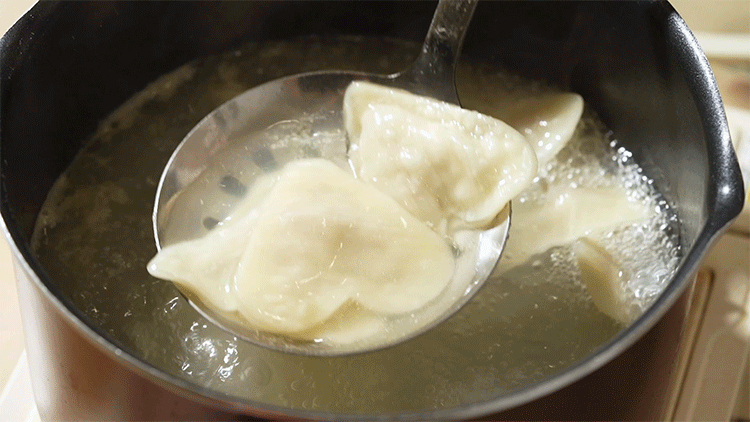 鸡汁爱心饺子