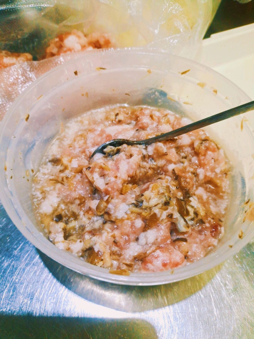 云南野生菌宴席～鸡枞鲜肉小馄饨
