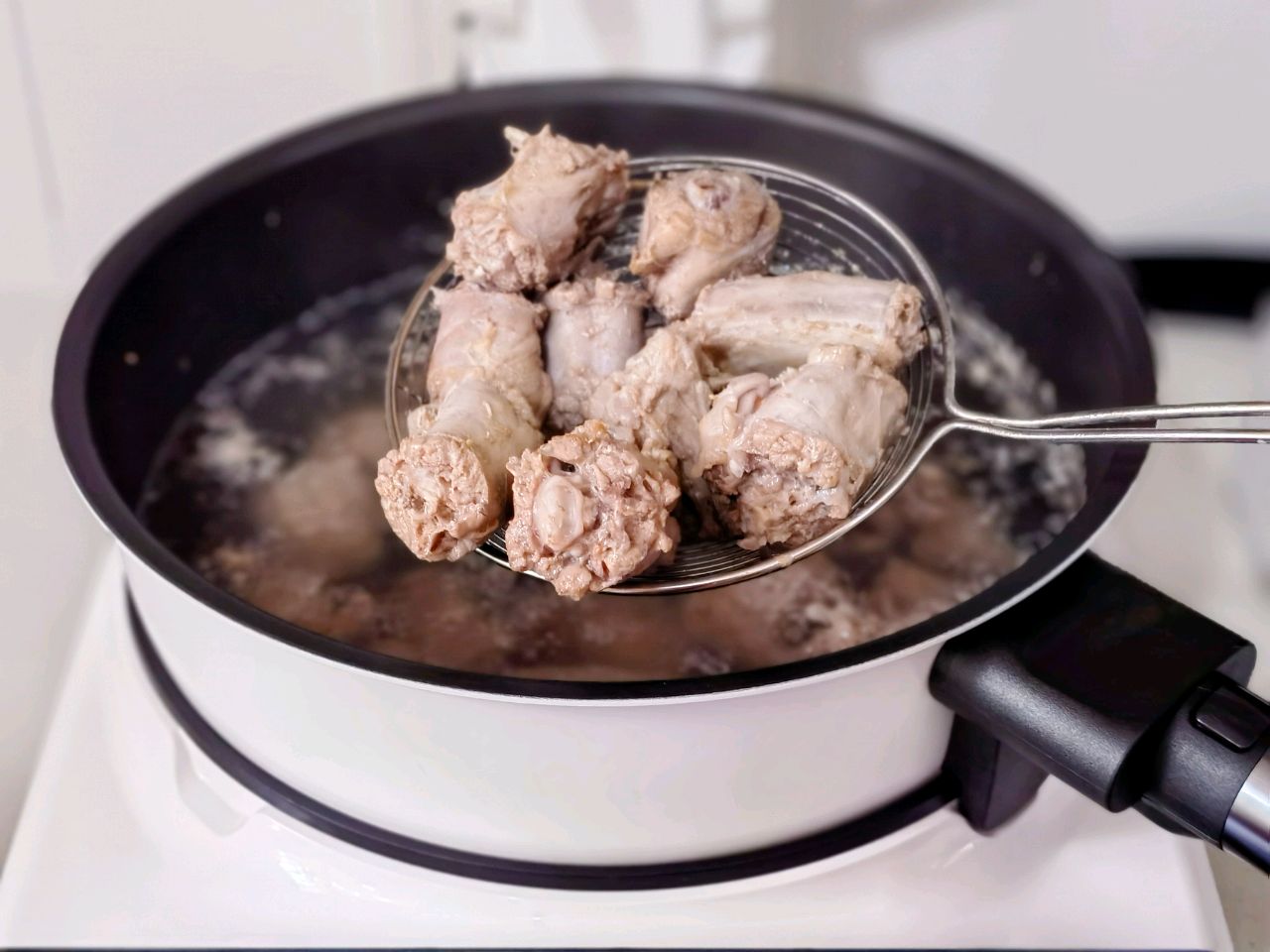 麻辣鸭脖