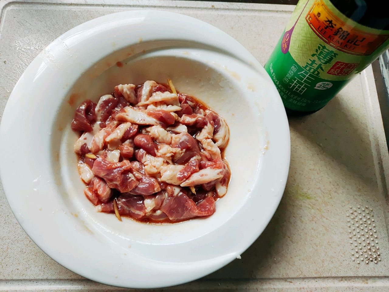 藕带炒肉片