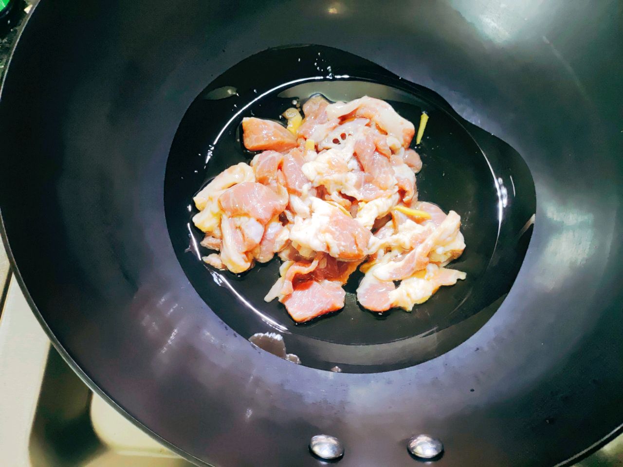 藕带炒肉片