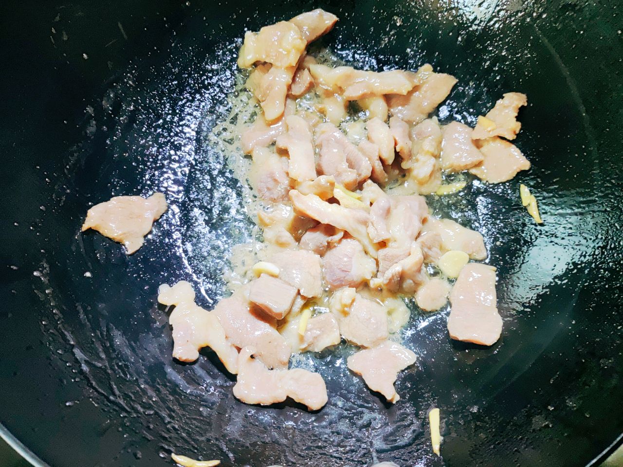 藕带炒肉片
