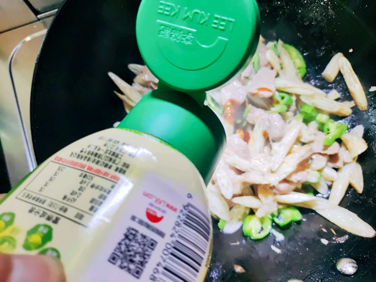 藕带炒肉片