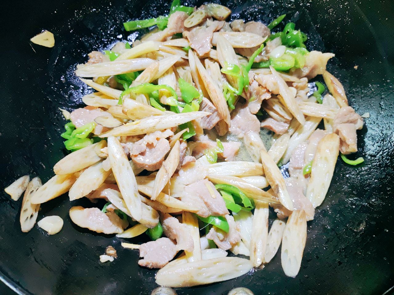 藕带炒肉片