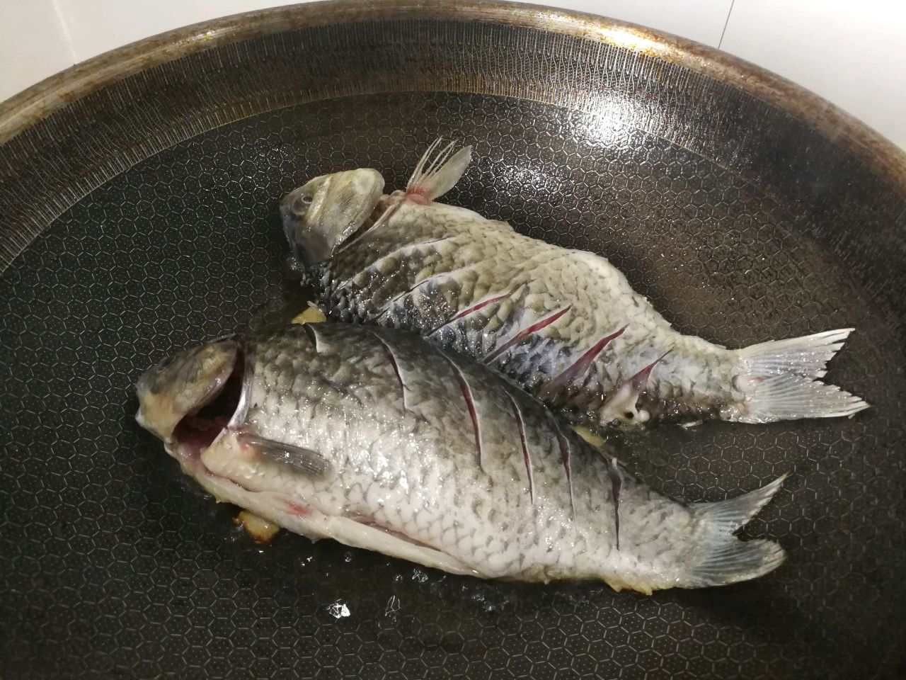 酱焖鲫鱼