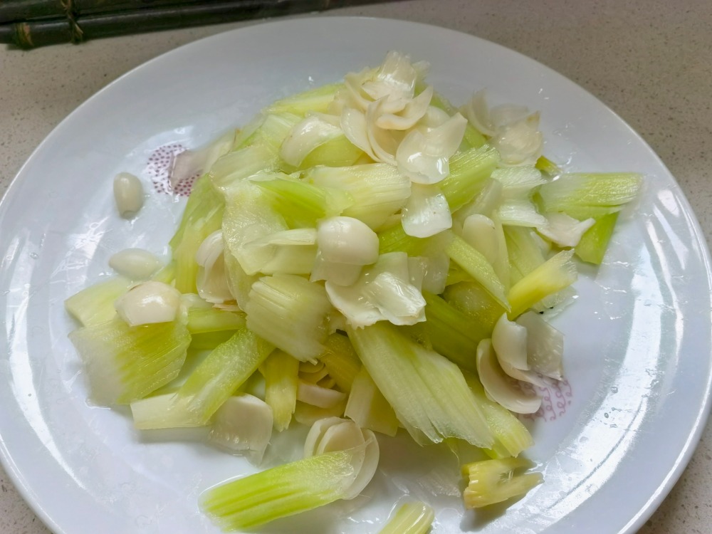 西芹百合炒虾仁