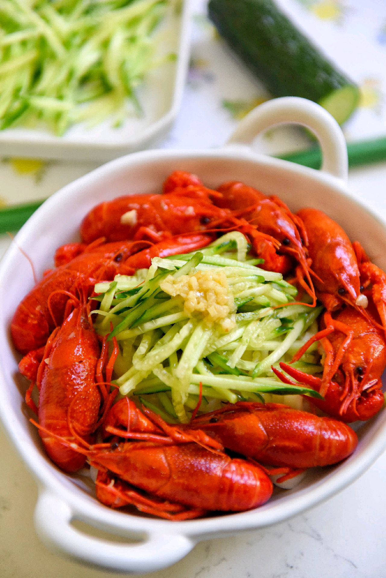 龙虾拌面