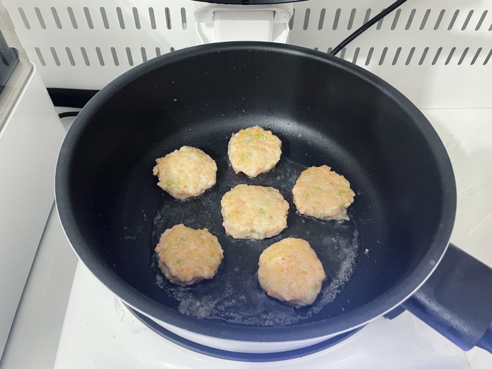虾仁芹菜饼（辅食）
