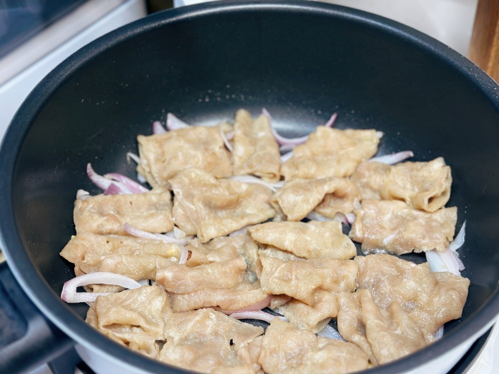 港式茶餐厅的肥牛抱蛋饭