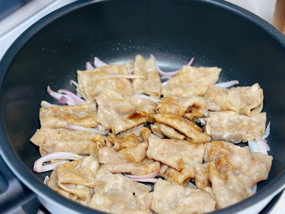 港式茶餐厅的肥牛抱蛋饭