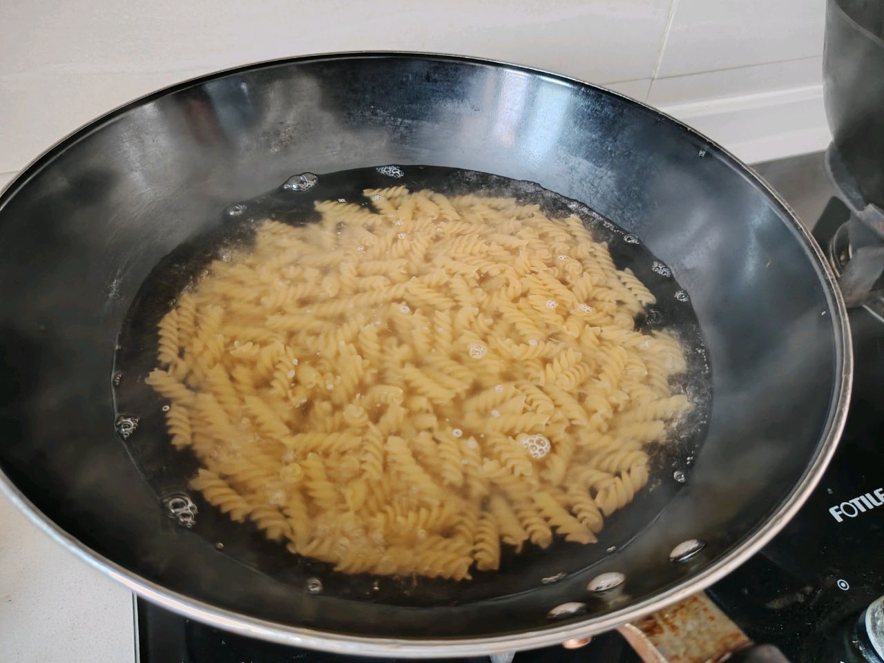 番茄牛肉螺纹面