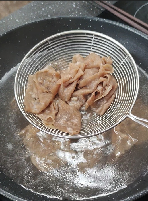 凉拌肥牛