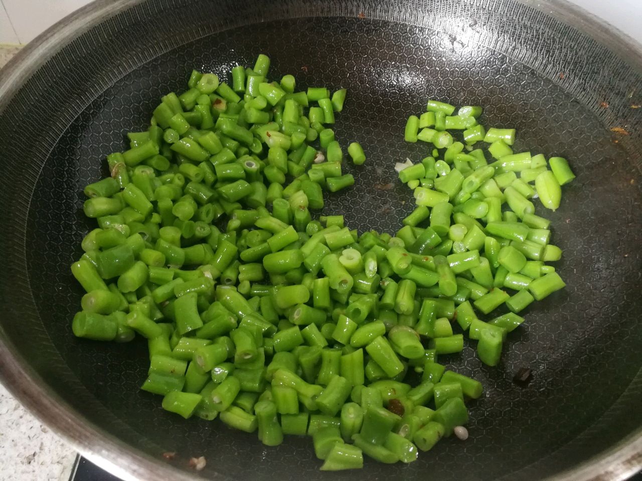 豆角丁炒橄榄菜