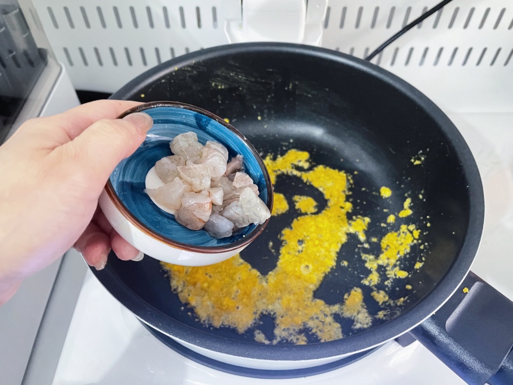 蛋黄虾仁豆腐煲（辅食）