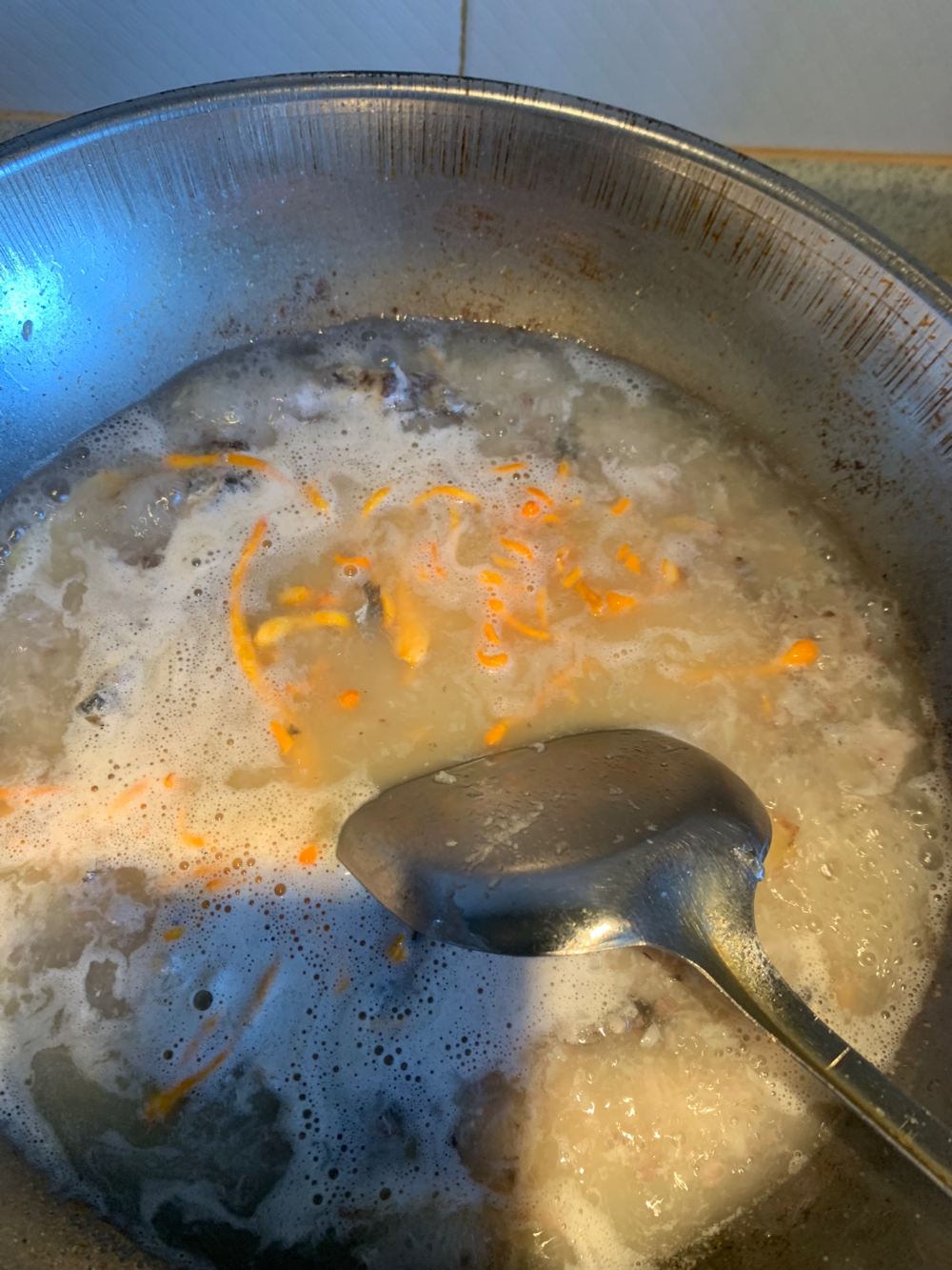 鲫鱼虫草花豆腐汤