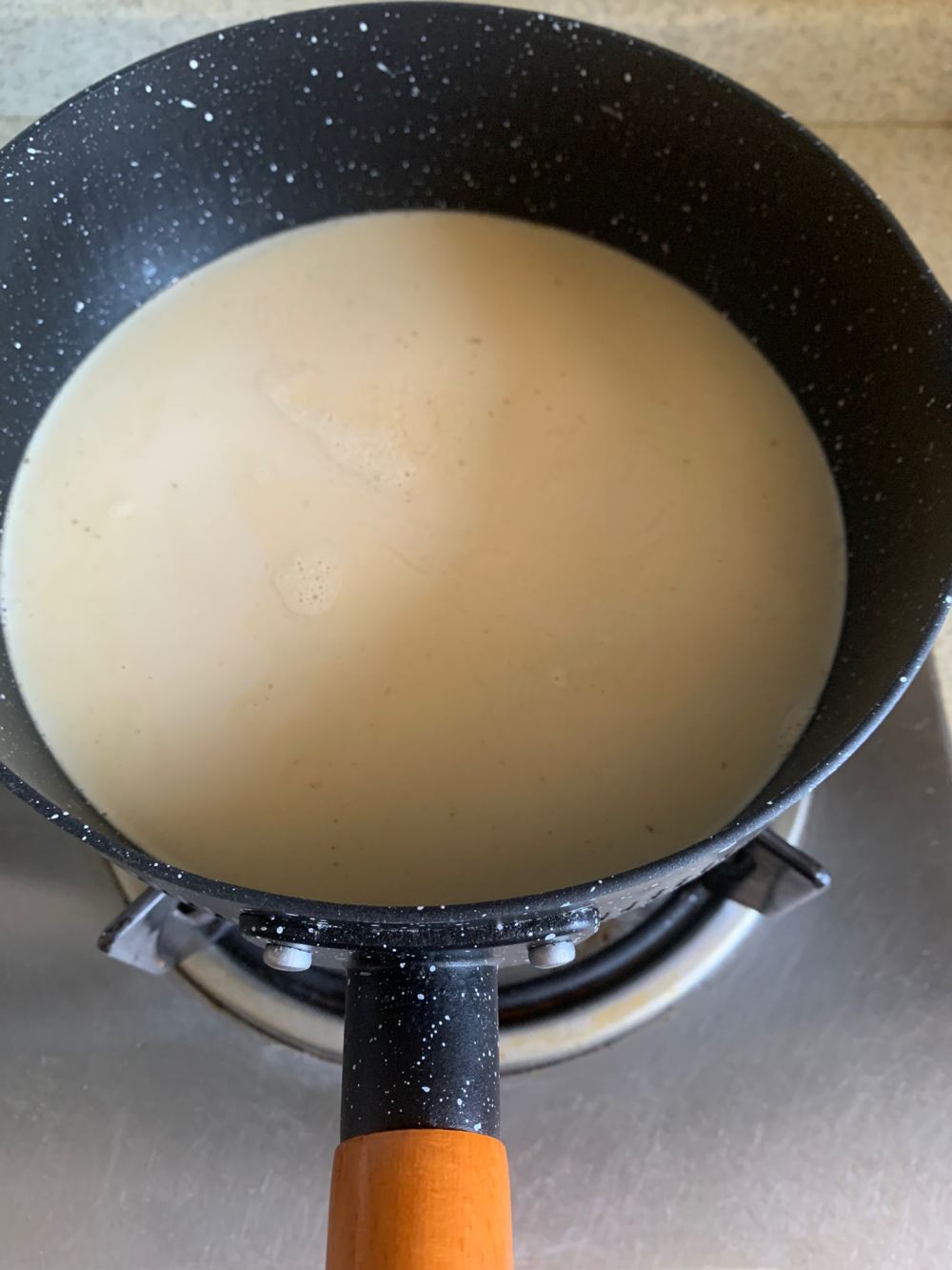 鲫鱼虫草花豆腐汤
