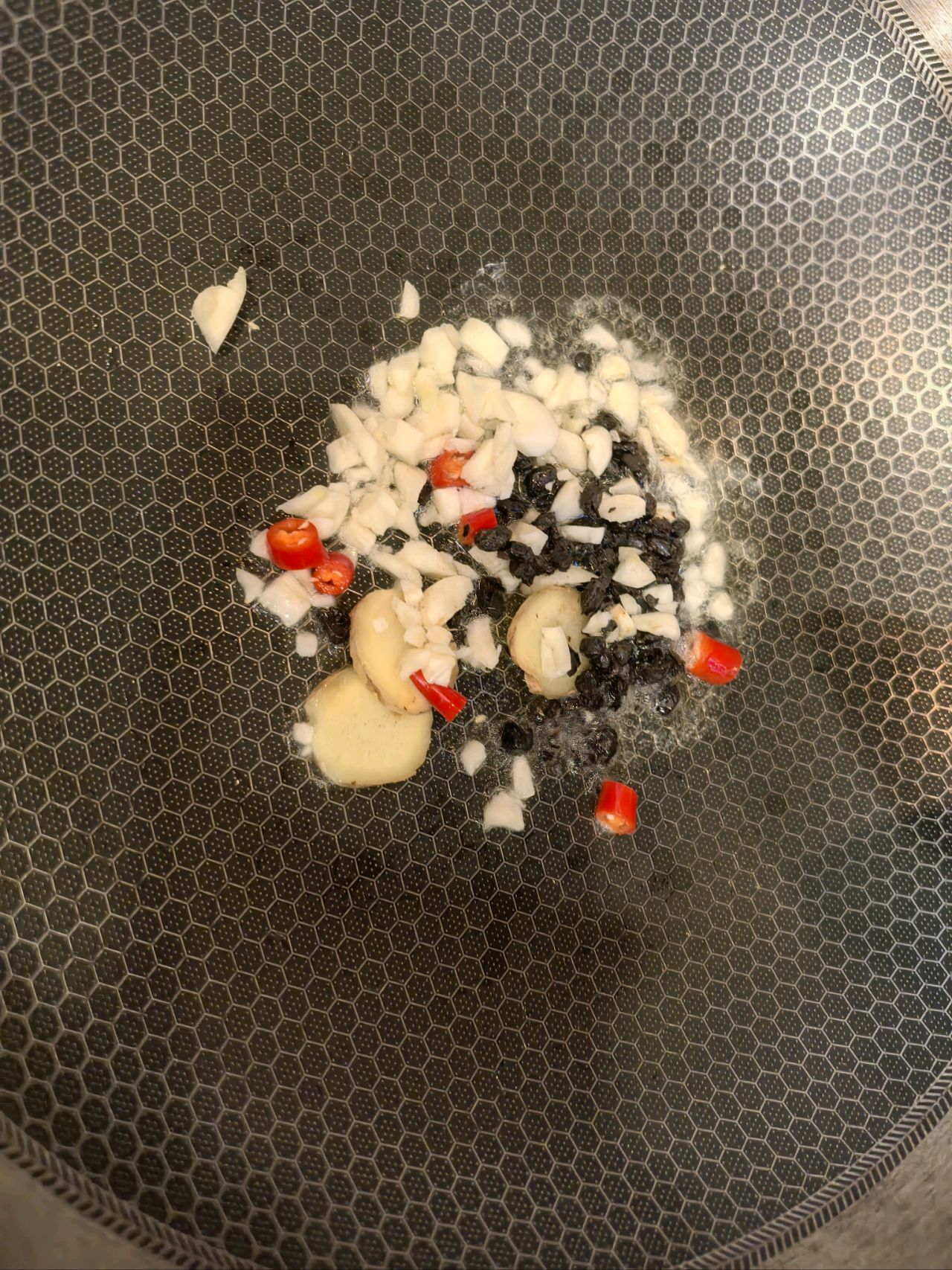 烧椒皮蛋