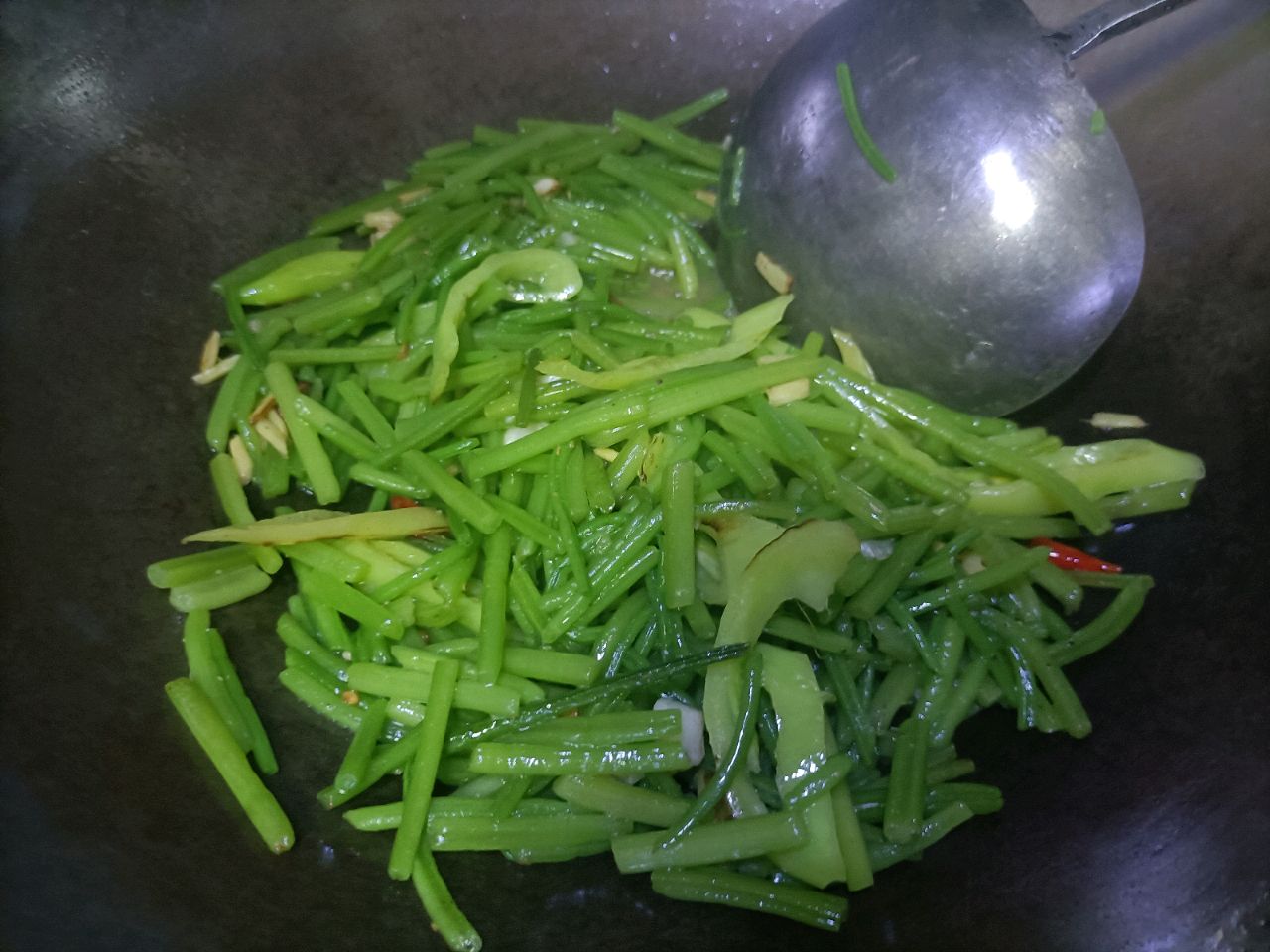 青椒红薯梗