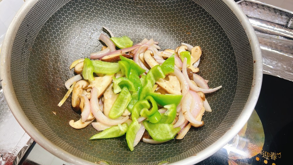 香菇洋葱滑牛肉