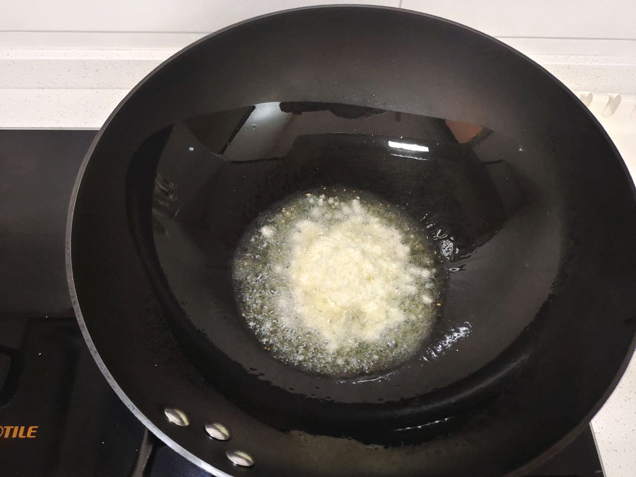 蒜香龙虾尾