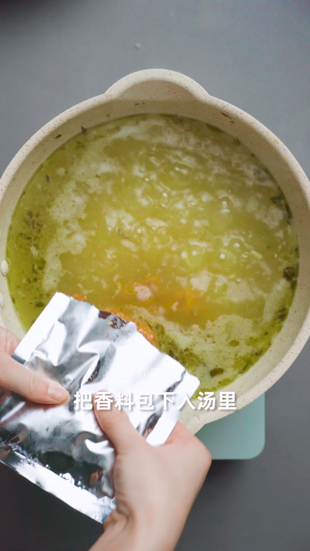 老坛酸菜鱼