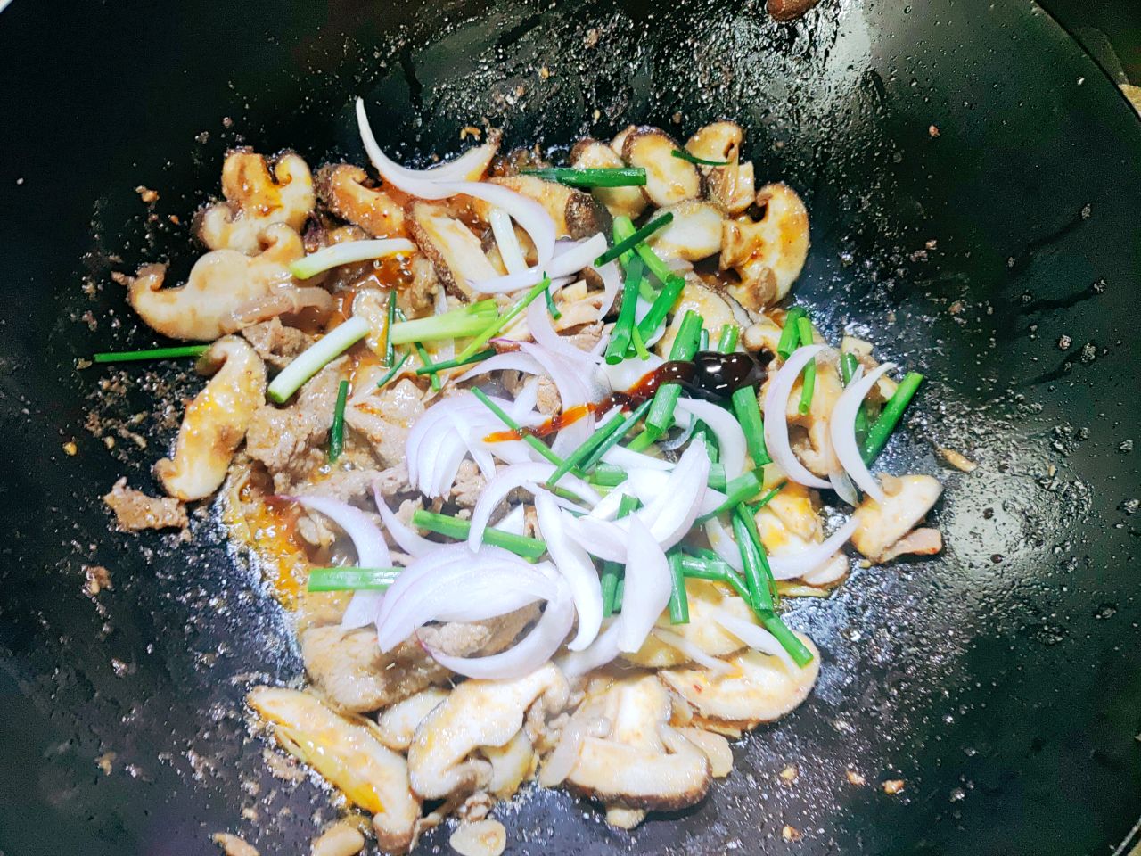 香菇炒牛肉片