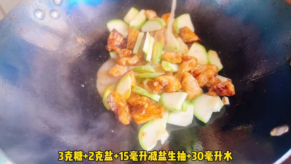 西葫芦炒鸡胸肉