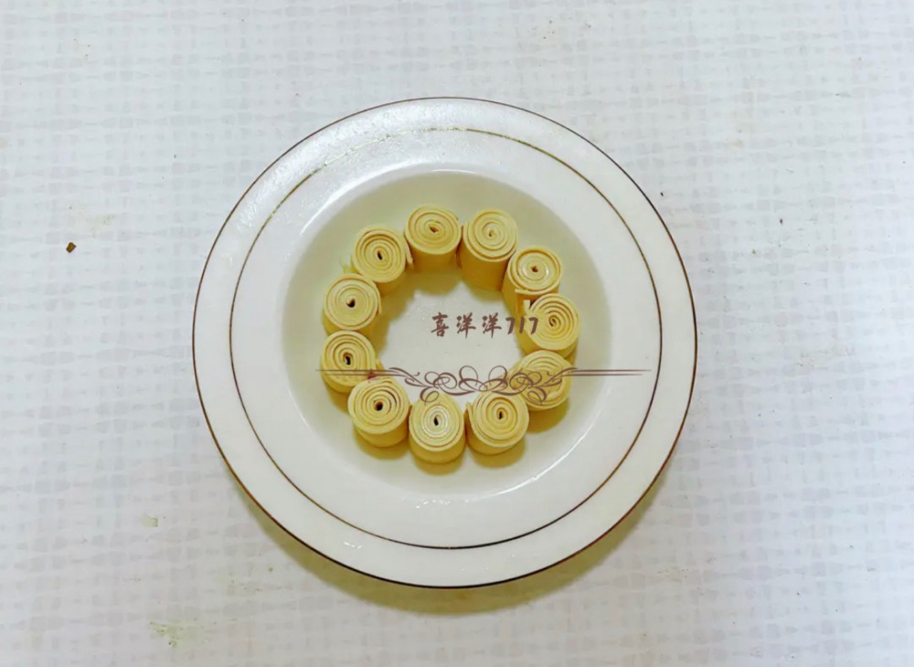 捞汁豆皮卷