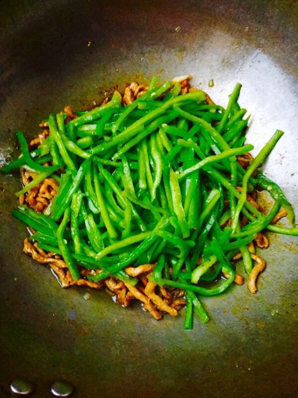 下饭必备——青椒肉丝
