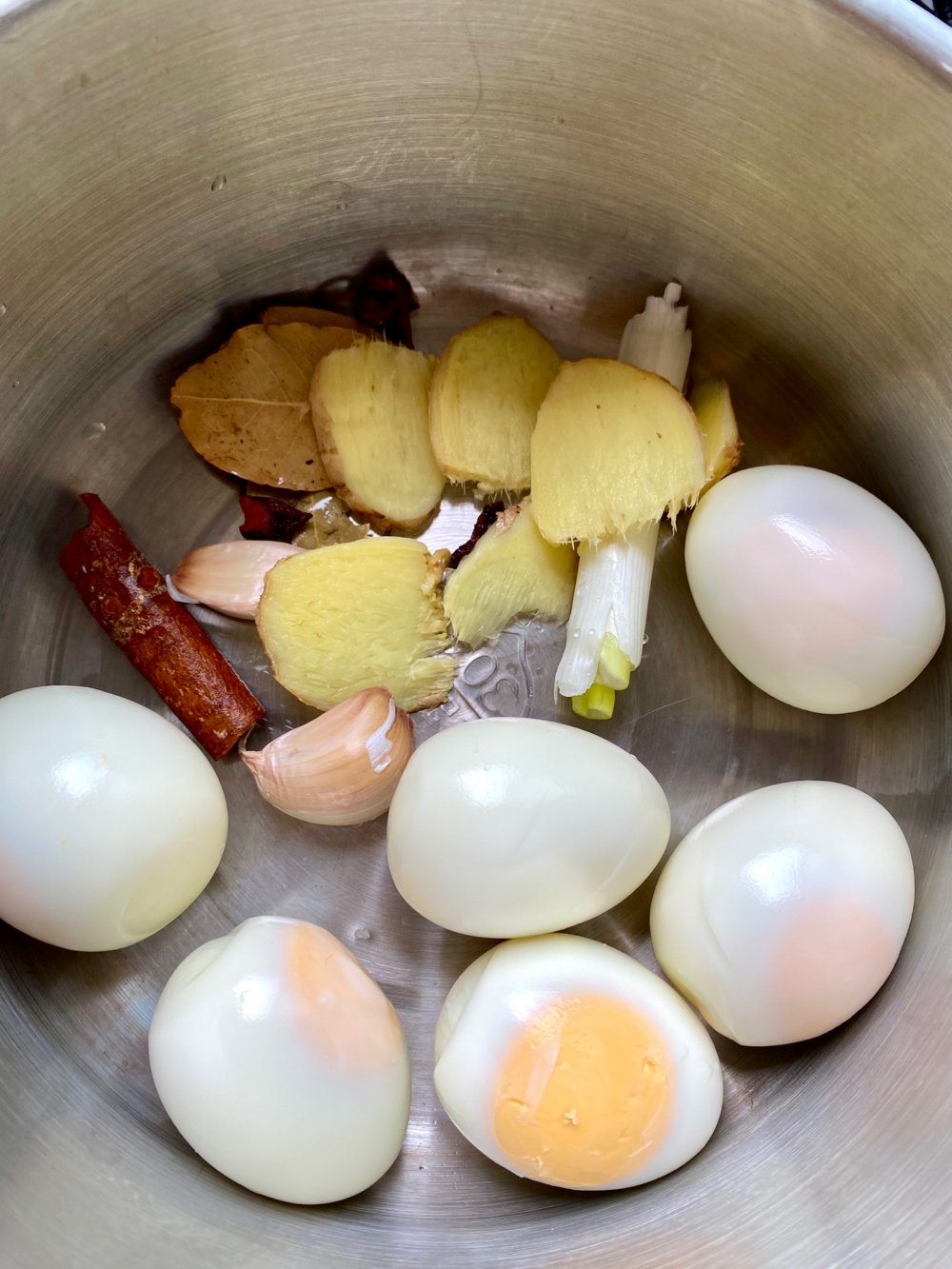 红烧鸡腿卤蛋