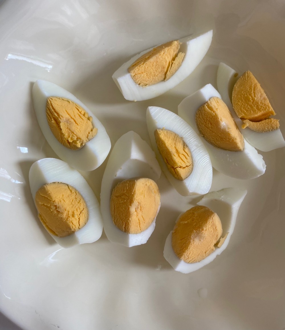 牛排鸡蛋蔬菜沙拉