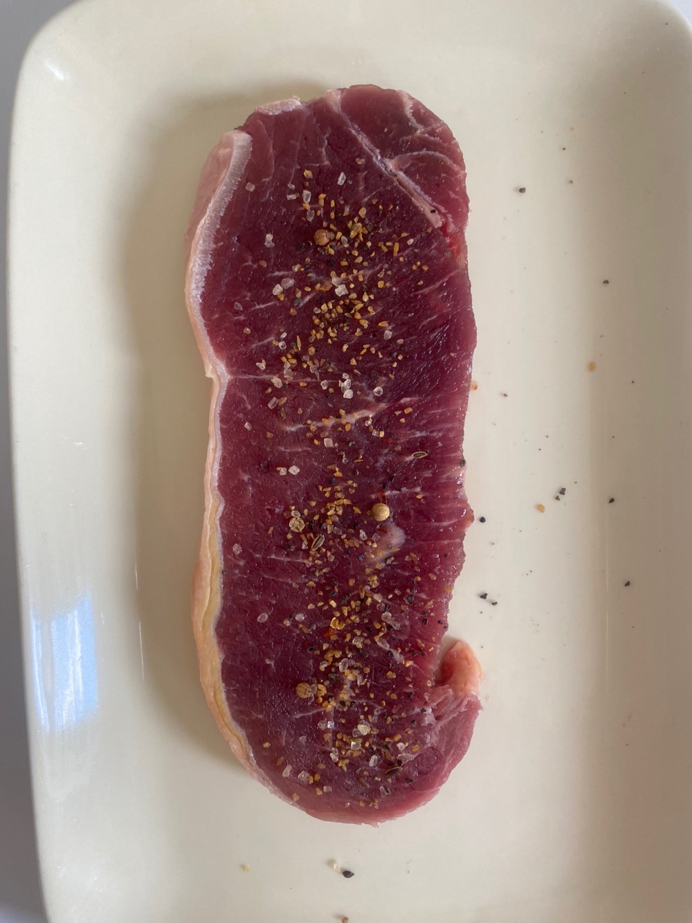 牛排鸡蛋蔬菜沙拉