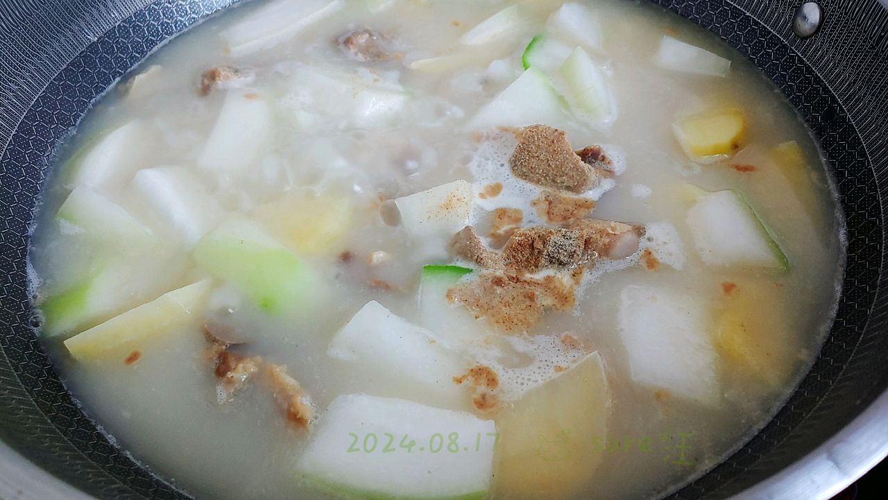 排骨土豆冬瓜汤