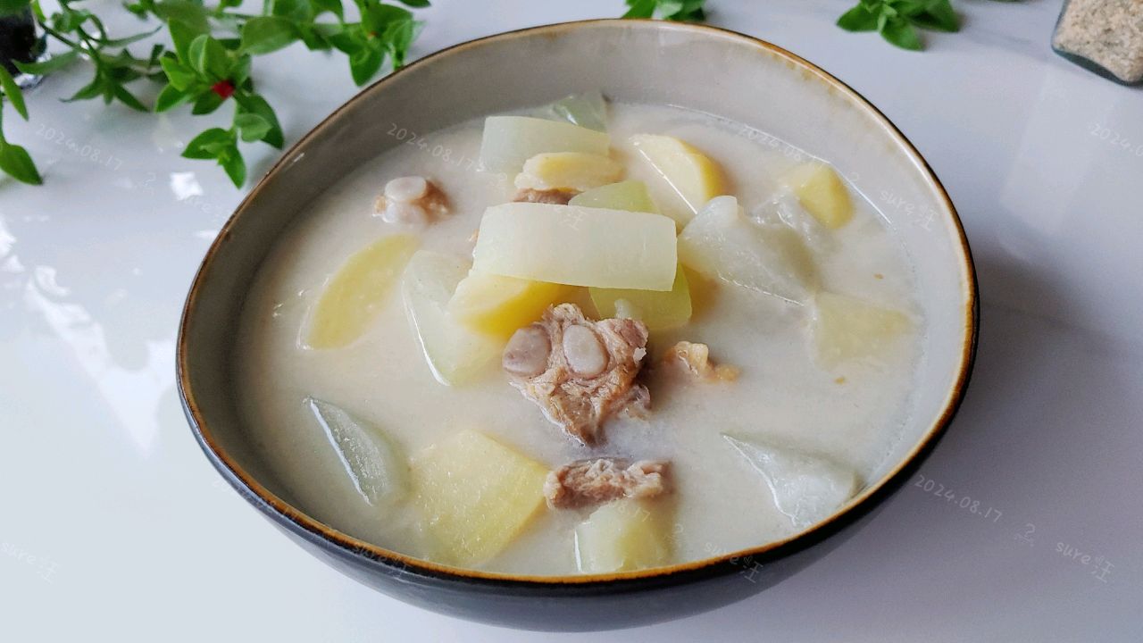 排骨土豆冬瓜汤