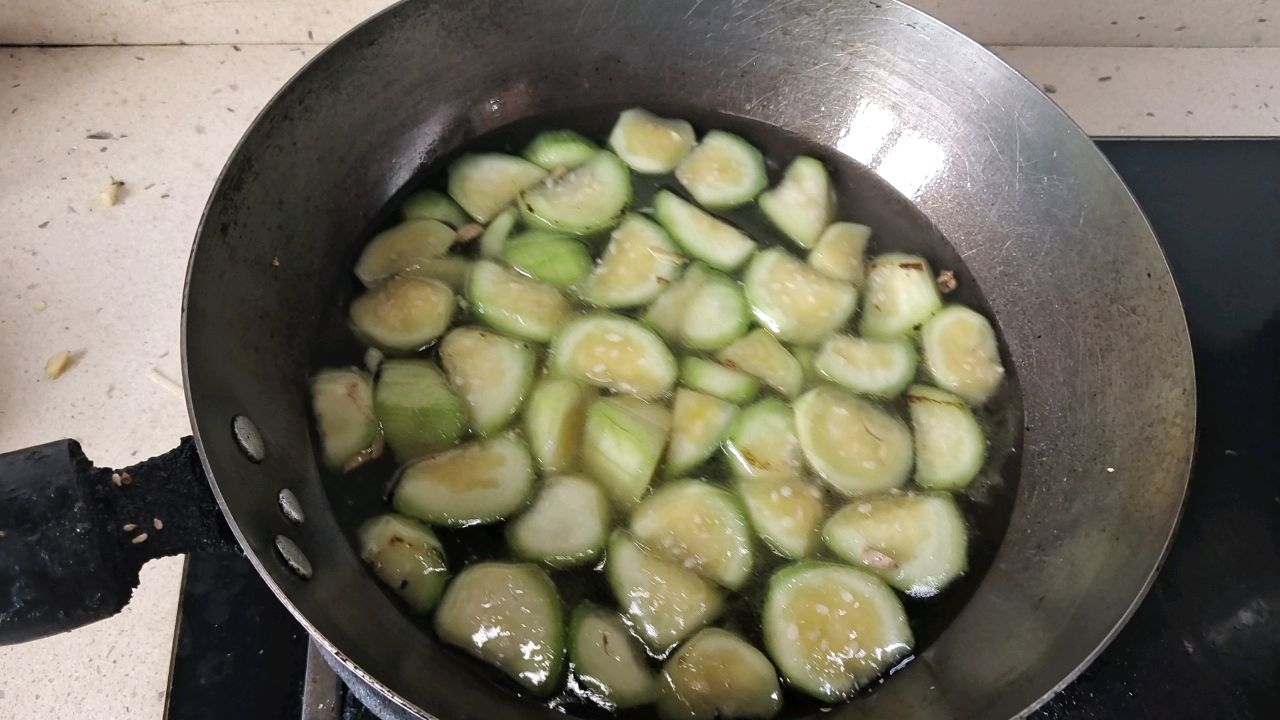 雪花丝瓜蛋汤（无香油，饭店版，调料只用盐，非清淡版）