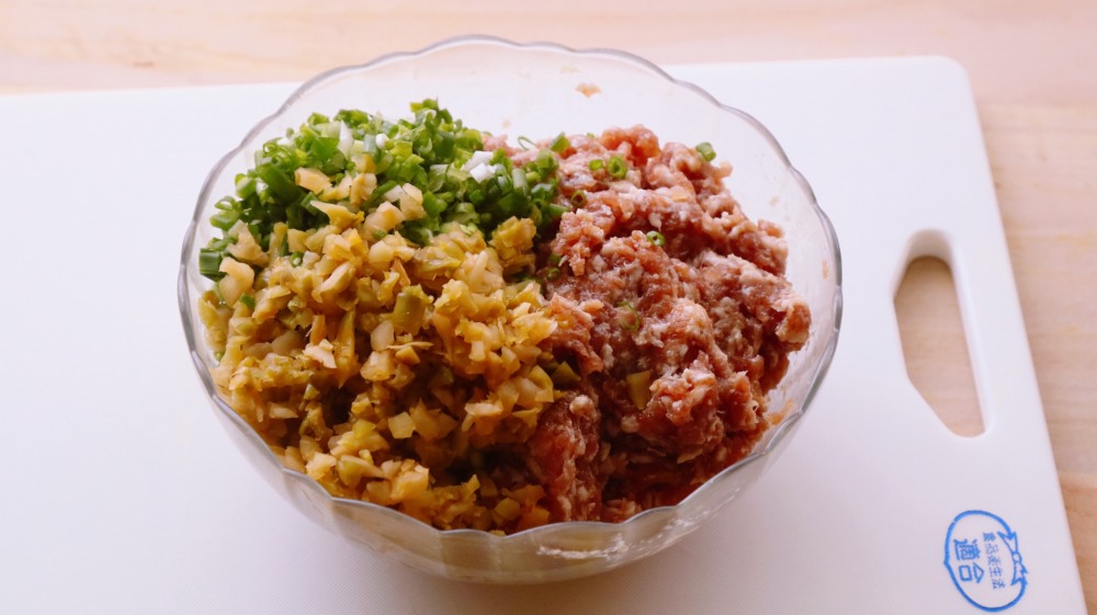 榨菜鲜肉月饼