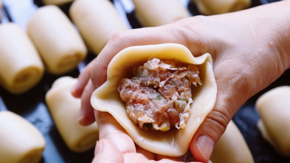 榨菜鲜肉月饼