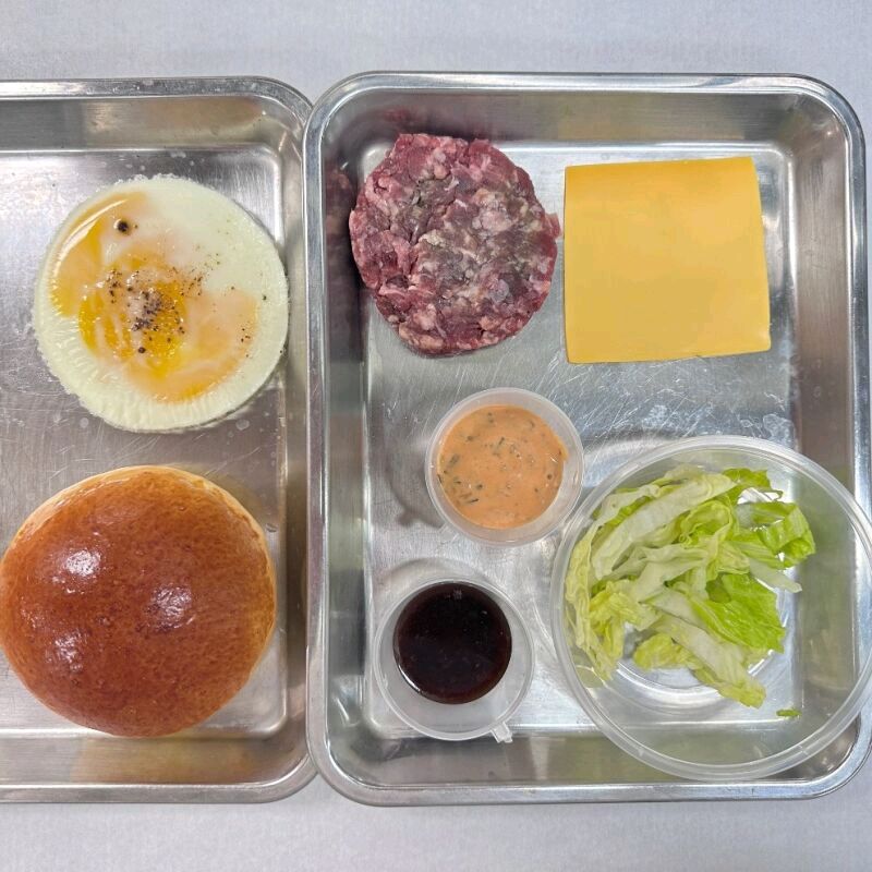 手作牛肉汉堡