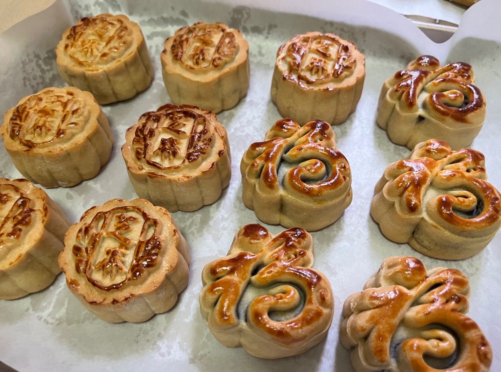 广式红豆沙月饼