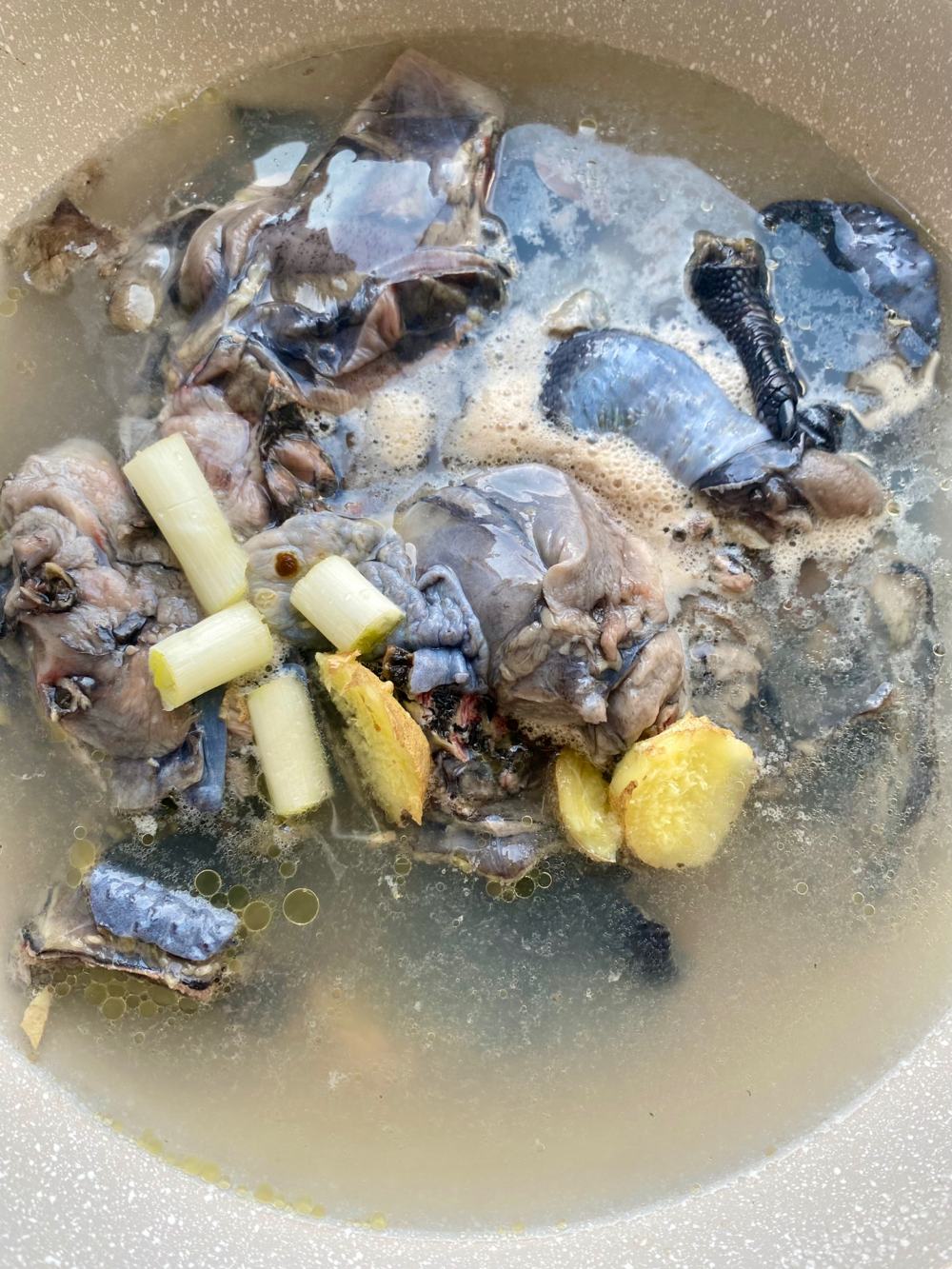 胡萝卜南瓜乌鸡汤