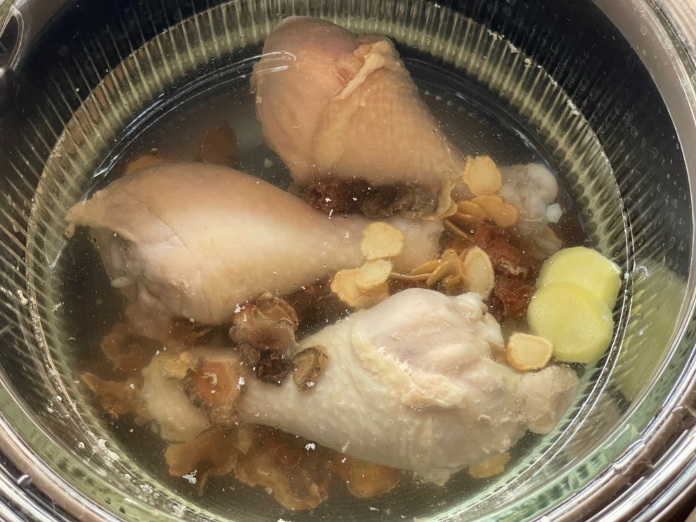 田七花旗参鸡汤