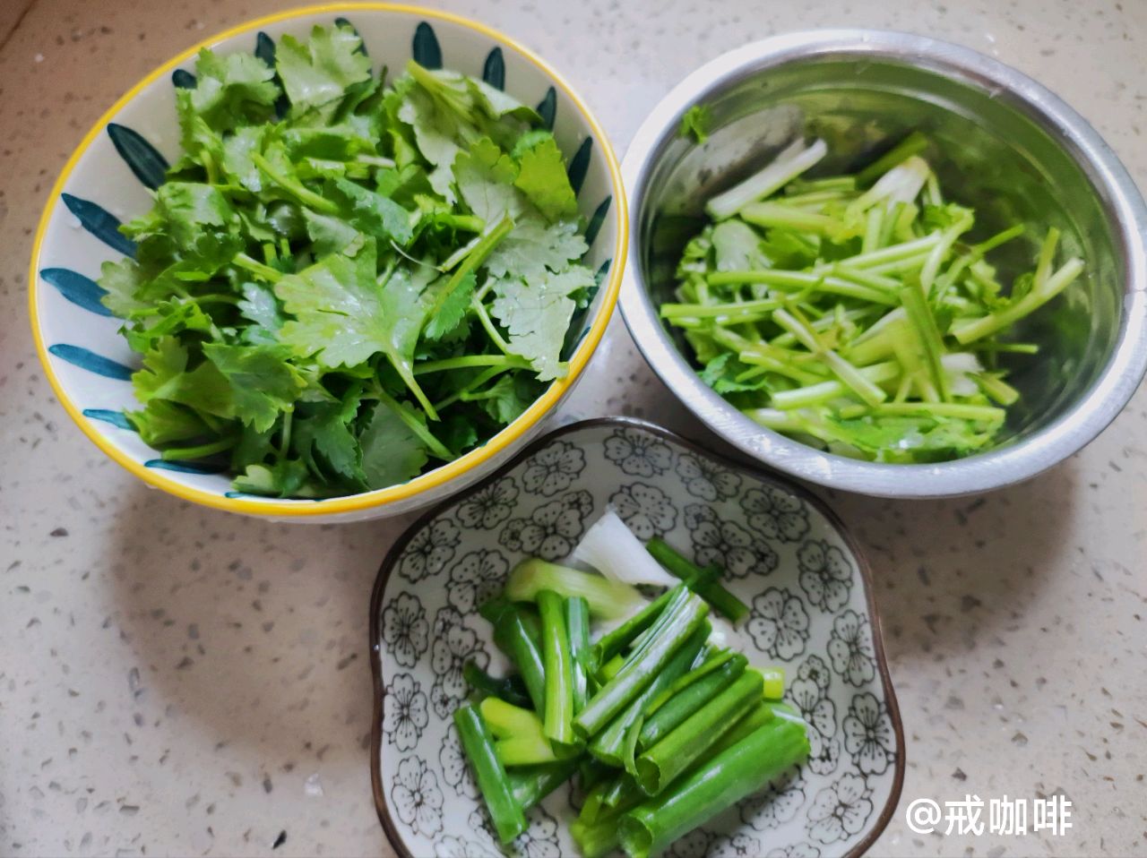 两碗饭打底｜小炒黄牛肉