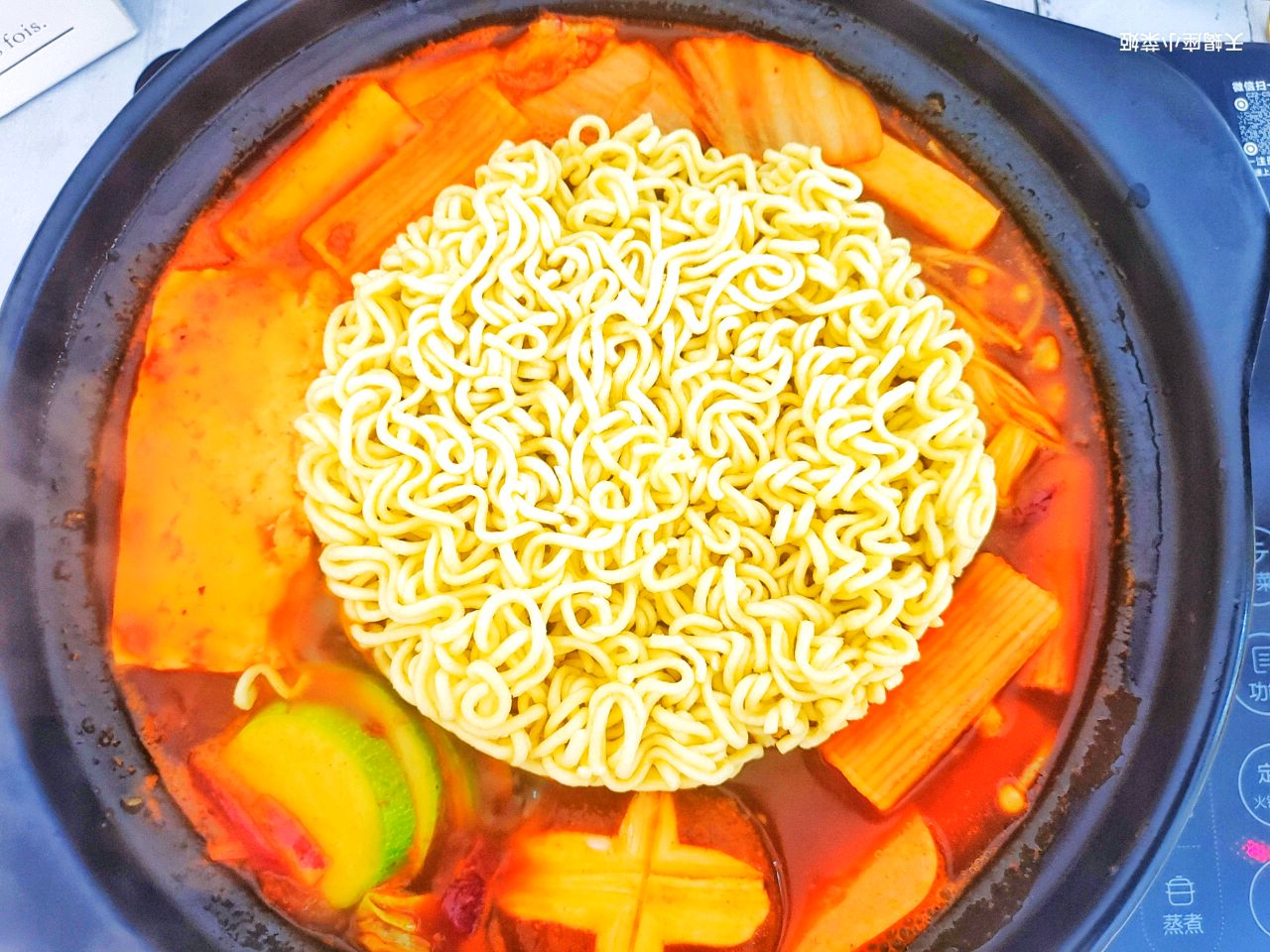 简易番茄芝士部队火锅