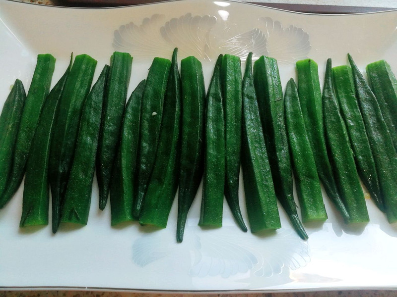 白灼秋葵竹节蛏