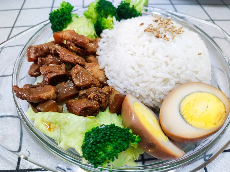 浓香卤肉饭